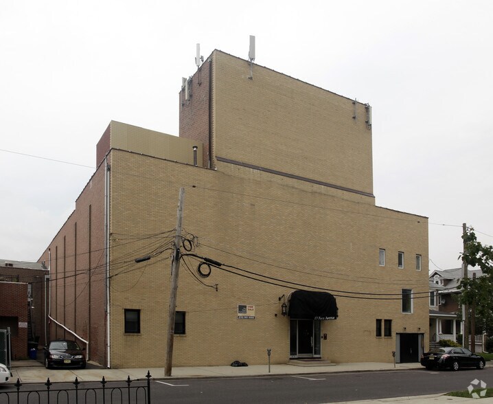 13 Fern Ave, Collingswood, NJ 08108