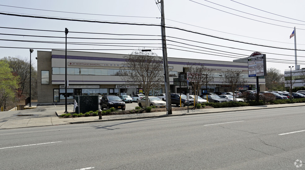 2025 Richmond Ave, Staten Island, NY for lease - Primary Photo - Image 1 of 8