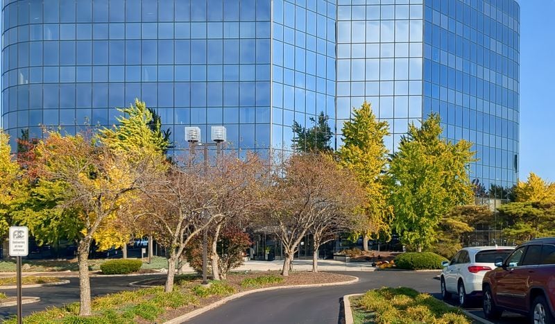 11260 Chester Rd, Cincinnati, OH for lease - Interior Photo - Image 2 of 23