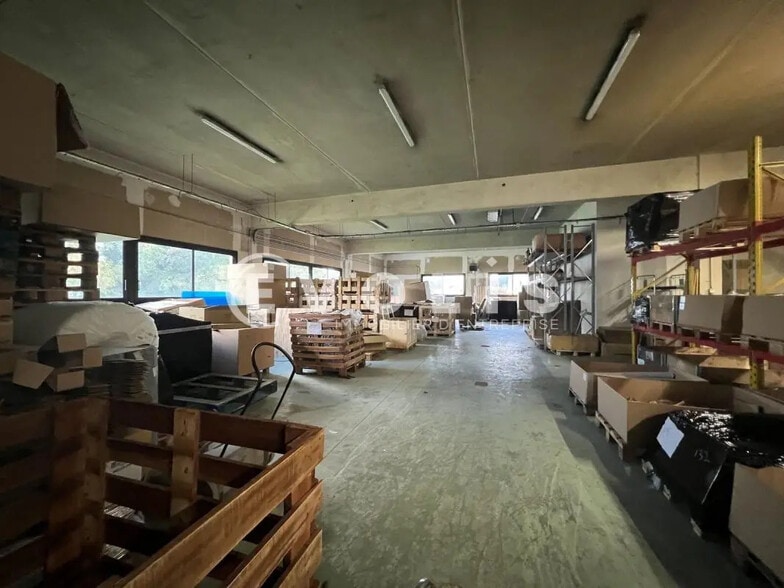 Flex in Montreuil for sale - Interior Photo - Image 3 of 10