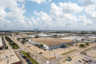 1200-1210 W Crosby Rd, Carrollton, TX - AERIAL  map view - Image1