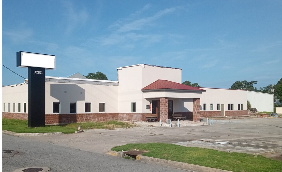 10201 Abercorn St, Savannah, GA for sale - Primary Photo - Image 1 of 1