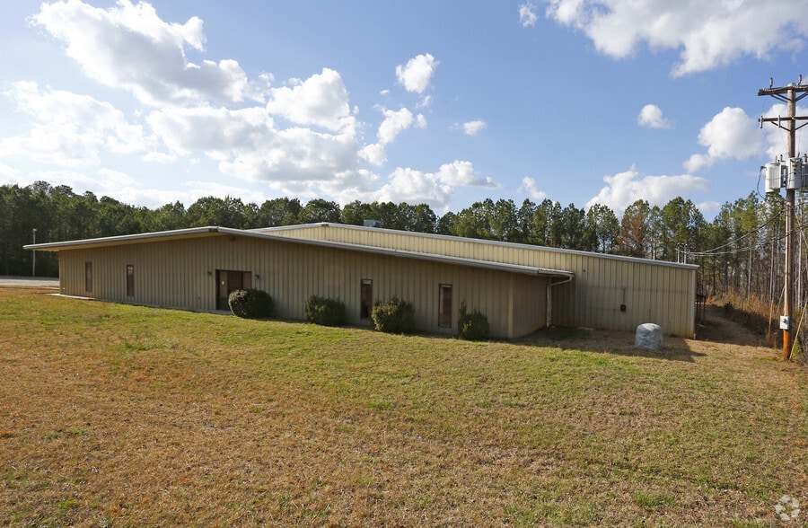 493 Anson Apparel Shirt Rd, Wadesboro, NC for sale - Primary Photo - Image 1 of 4
