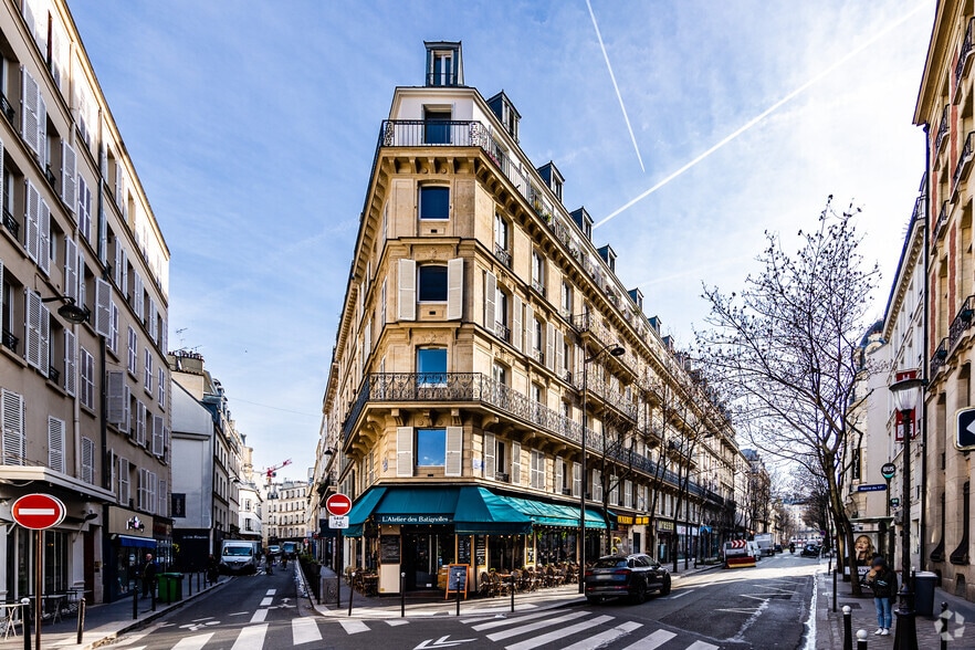 12 Rue Des Batignolles, Paris for lease - Primary Photo - Image 1 of 14