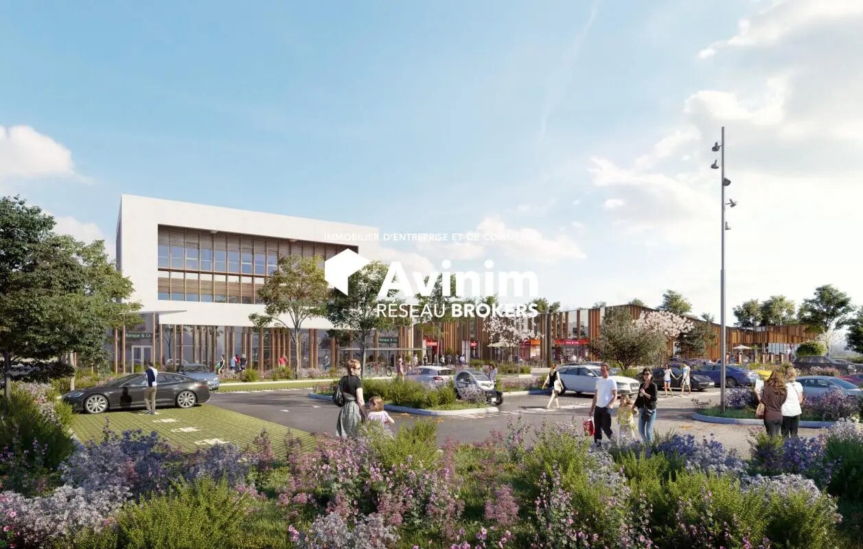 Retail in Metz for lease Building Photo- Image 1 of 2