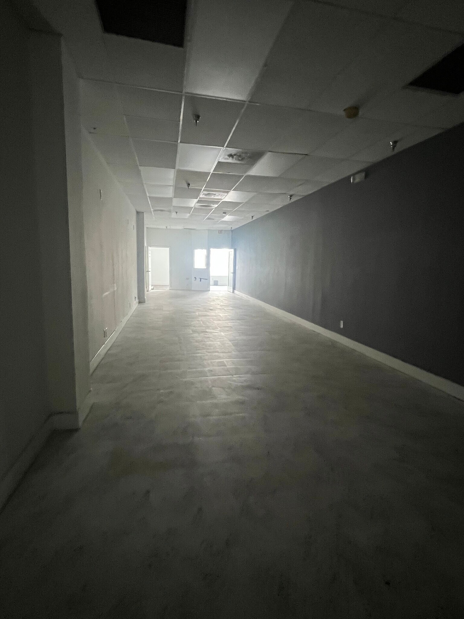 9801-9965 Pines Blvd, Pembroke Pines, FL for lease Interior Photo- Image 1 of 10