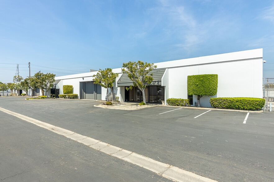 14004-14014 Marquardt Ave, Santa Fe Springs, CA for lease - Building Photo - Image 2 of 11