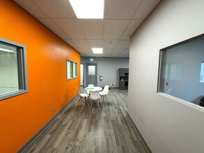 64062 393 Av E, Foothills, AB for lease Interior Photo- Image 2 of 19