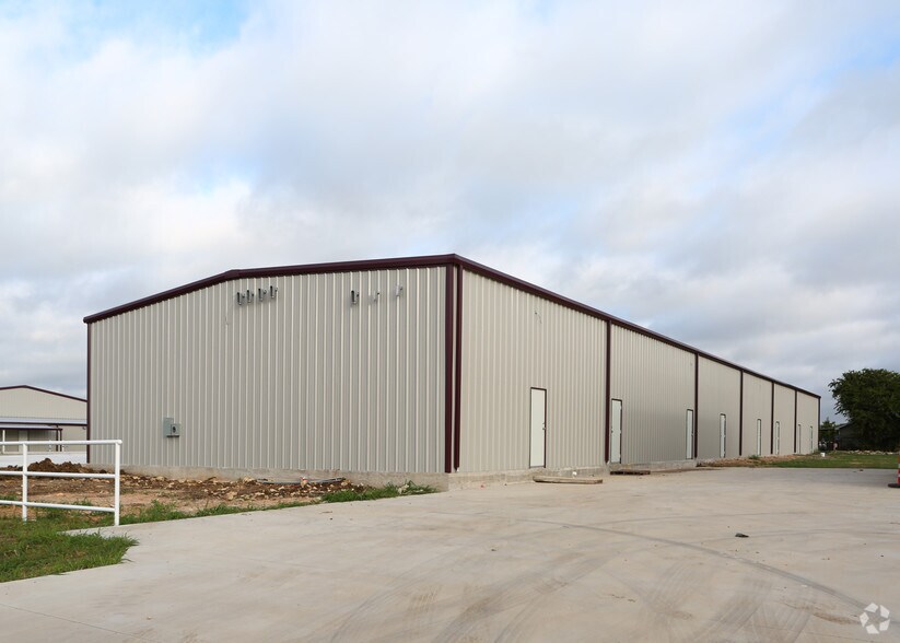 118 Metrotex Dr, Haslet, TX for sale - Building Photo - Image 1 of 1