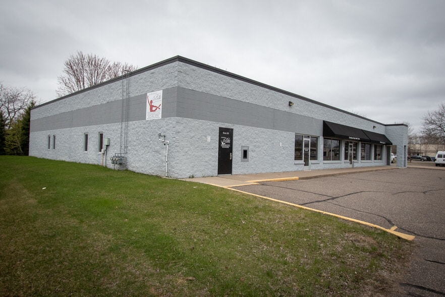 200 3rd Ave NE, Cambridge, MN for sale - Building Photo - Image 1 of 1