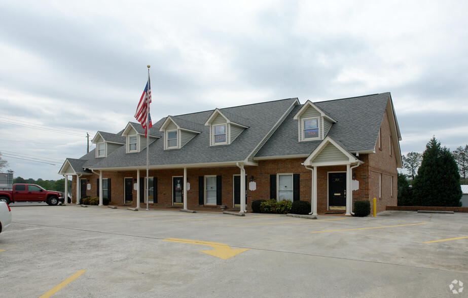 1202 N Tennessee St, Cartersville, GA for lease - Building Photo - Image 2 of 42