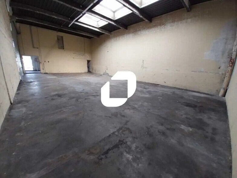 Flex in Bordeaux for lease - Building Photo - Image 3 of 8