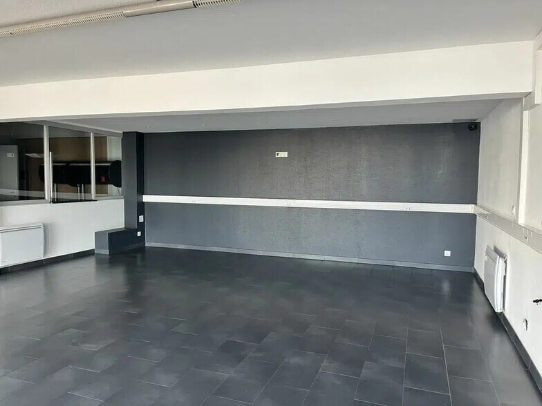 5 A Avenue De L'Energie, Bischheim for lease - Interior Photo - Image 2 of 16