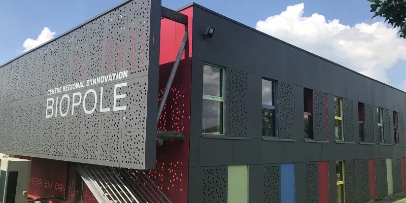 Office in Poitiers for lease - Building Photo - Image 1 of 3