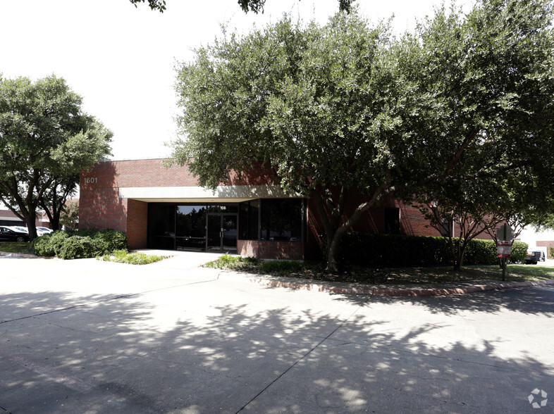 1601 N Glenville Dr, Richardson, TX for lease - Building Photo - Image 3 of 9