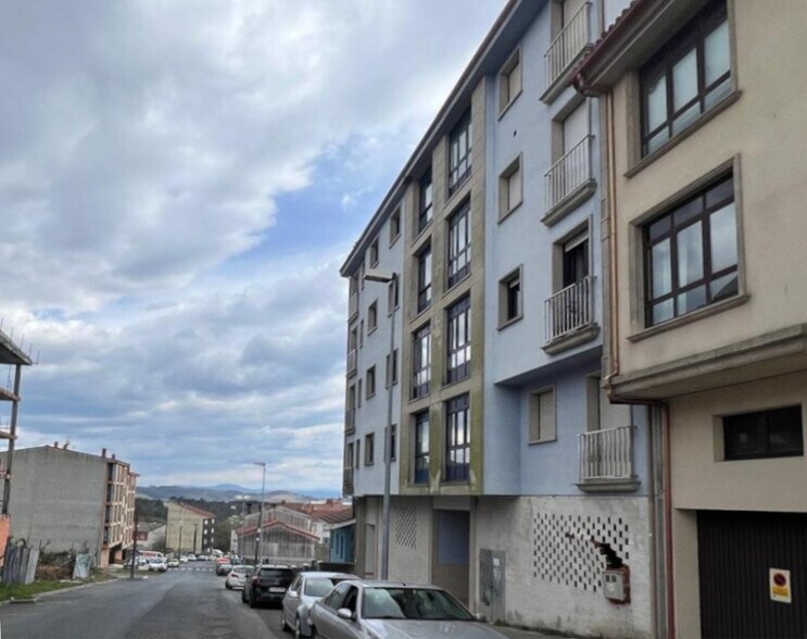 Multifamily in Arzúa, La Coruna for sale - Building Photo - Image 1 of 1