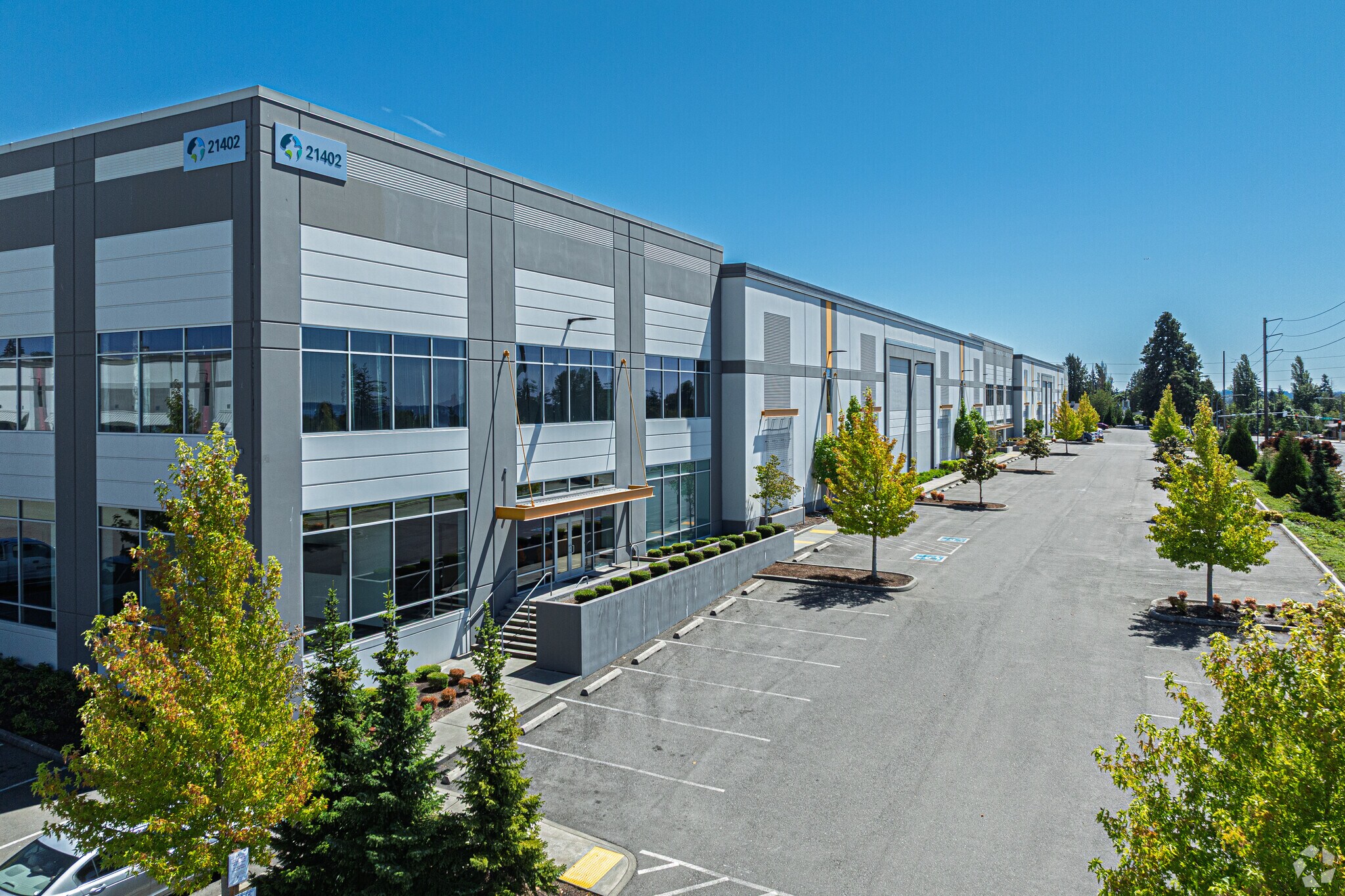 21402 24th Ave S, Des Moines, WA for sale Primary Photo- Image 1 of 1