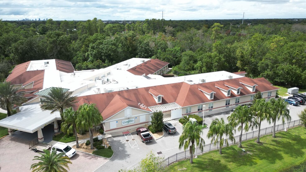 654 N Econlockhatchee Trl, Orlando, FL for lease - Building Photo - Image 2 of 16