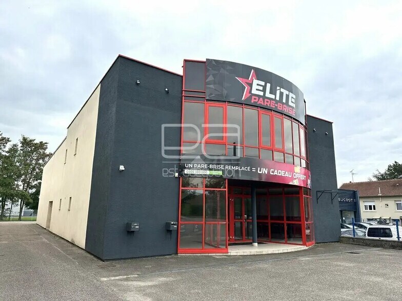Retail in Essey-lès-Nancy for lease - Building Photo - Image 2 of 14