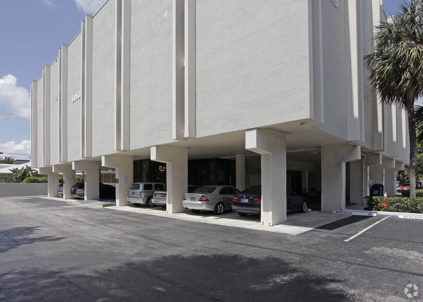 5353 N Federal Hwy, Fort Lauderdale, FL for lease - Building Photo - Image 3 of 22