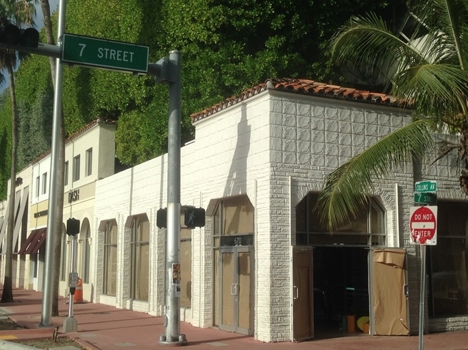 670 Collins Ave, Miami Beach, FL for lease - Building Photo - Image 2 of 3