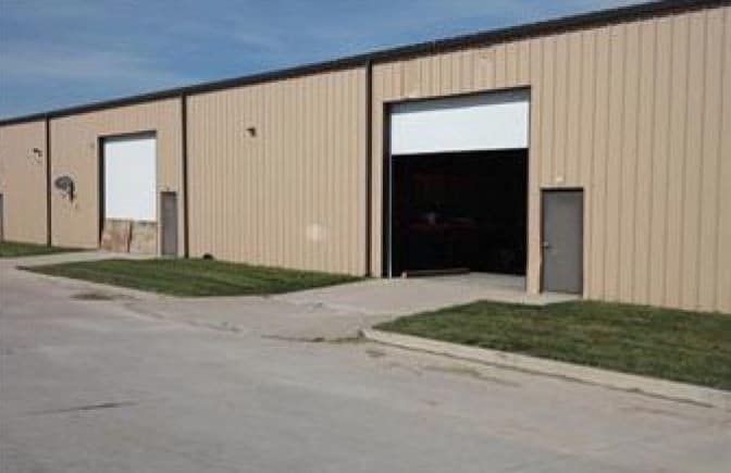 25606 Old Kc Rd, Paola, KS for lease - Building Photo - Image 3 of 8