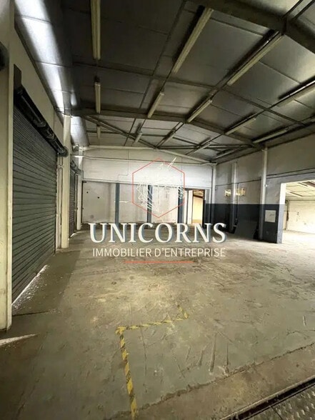 Industrial in Toulouse for lease - Interior Photo - Image 3 of 4