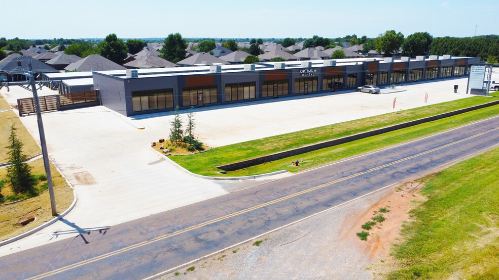 550 NE 24th St, Newcastle, OK 73065 portfolio of 2 properties for sale on LoopNet.com - Aerial - Image 1 of 10