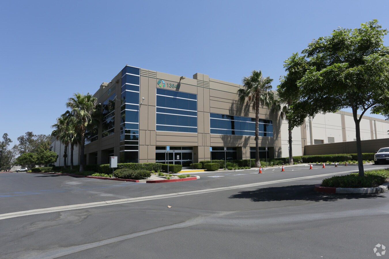 13649 Valley Blvd, Fontana, CA 92335