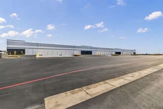 Skyking & Metro Air Pky, Sacramento, CA for lease Interior Photo- Image 2 of 8
