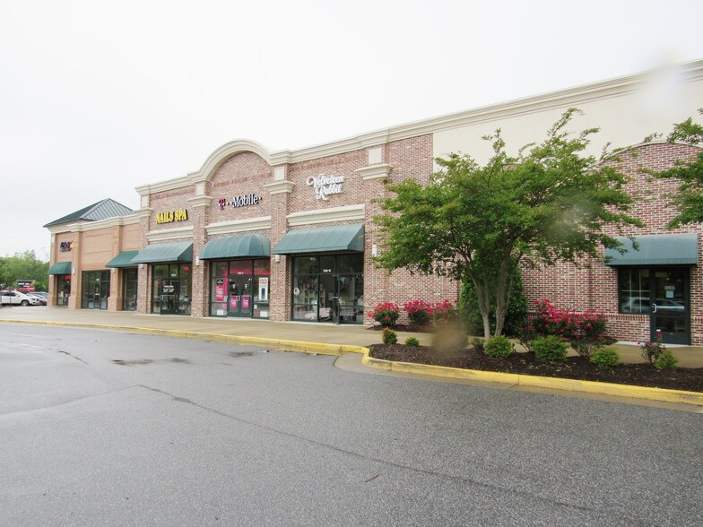 5860 Harbour View Blvd, Suffolk, VA 23435