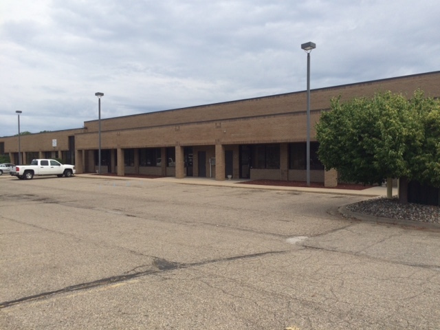 2450 Delhi Commerce Dr, Holt, MI for lease - Building Photo - Image 3 of 5