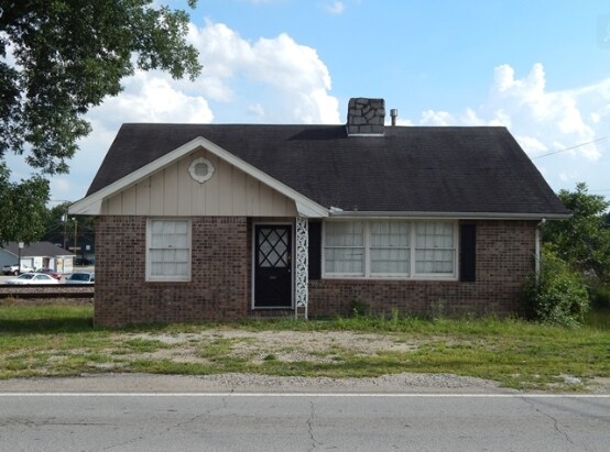 174 W Athens St, Winder, GA for sale Primary Photo- Image 1 of 1