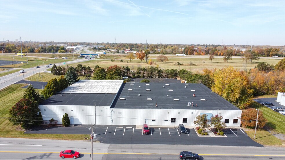 1221 Stewart Rd, Lima, OH 45801