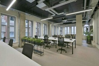Trevelyan Sq, Leeds for lease Interior Photo- Image 1 of 9