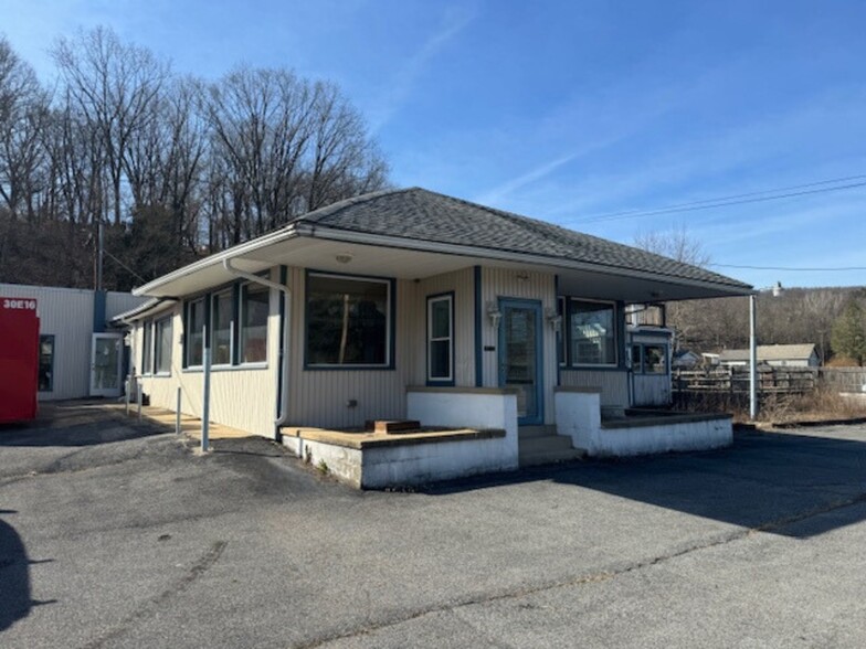 8016 Route 873, Slatington, PA for sale - Building Photo - Image 1 of 2