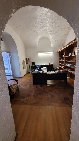 View Photo