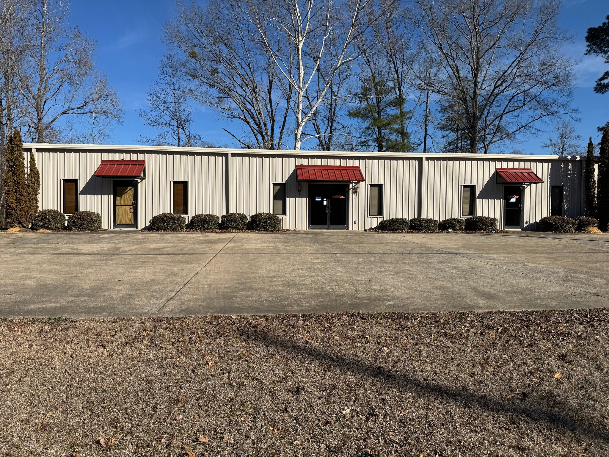 1721 E Ridgewood Rd, Jasper, AL for lease Building Photo- Image 1 of 14