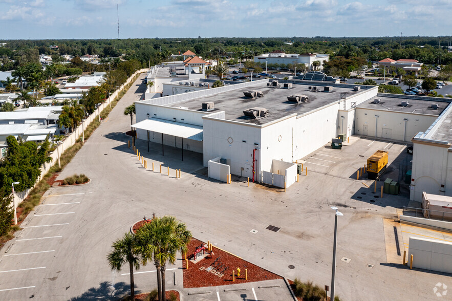 16960-16980 S Tamiami Trl, Fort Myers, FL for lease - Building Photo - Image 3 of 5