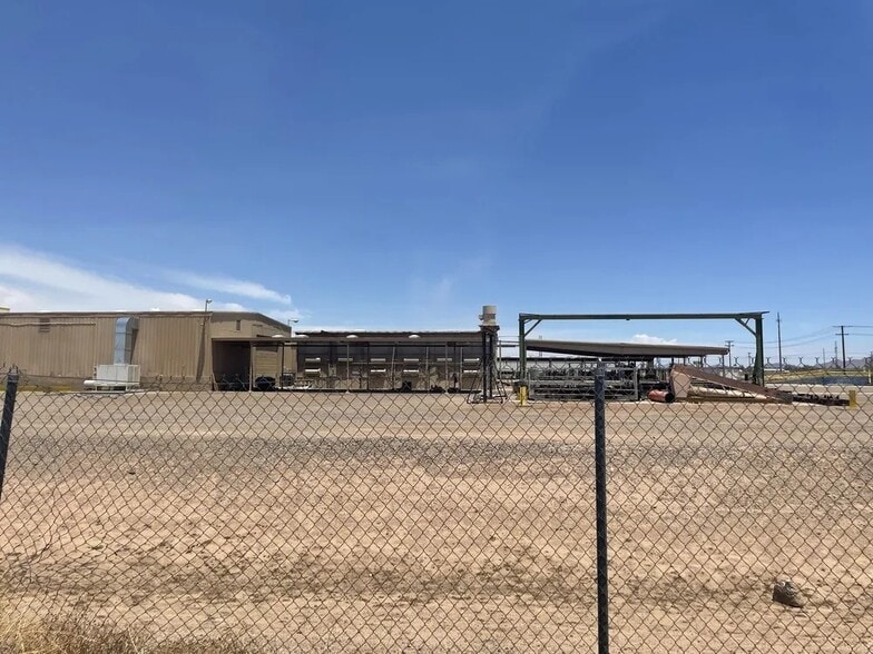 1210 W Tee St, Casa Grande, AZ for lease - Building Photo - Image 3 of 12