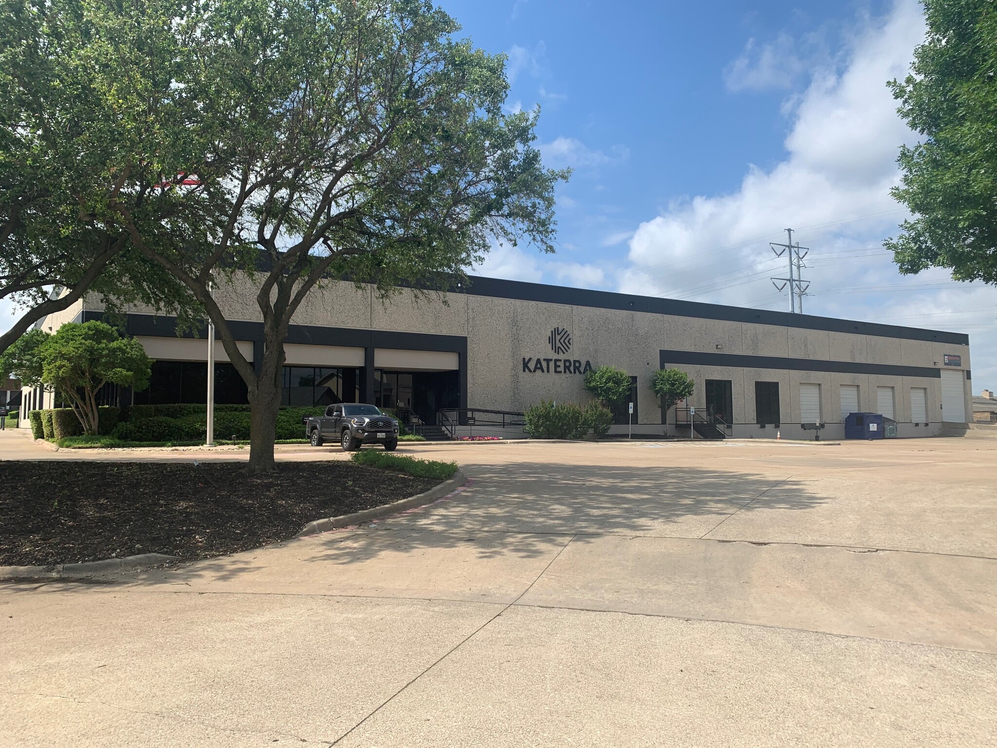 3200 Earhart Dr, Carrollton, TX for sale Building Photo- Image 1 of 1