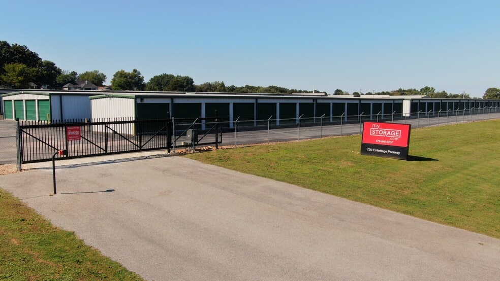 Self Storage – Prairie Grove, AR portfolio of 2 properties for sale on LoopNet.com - Building Photo - Image 3 of 12