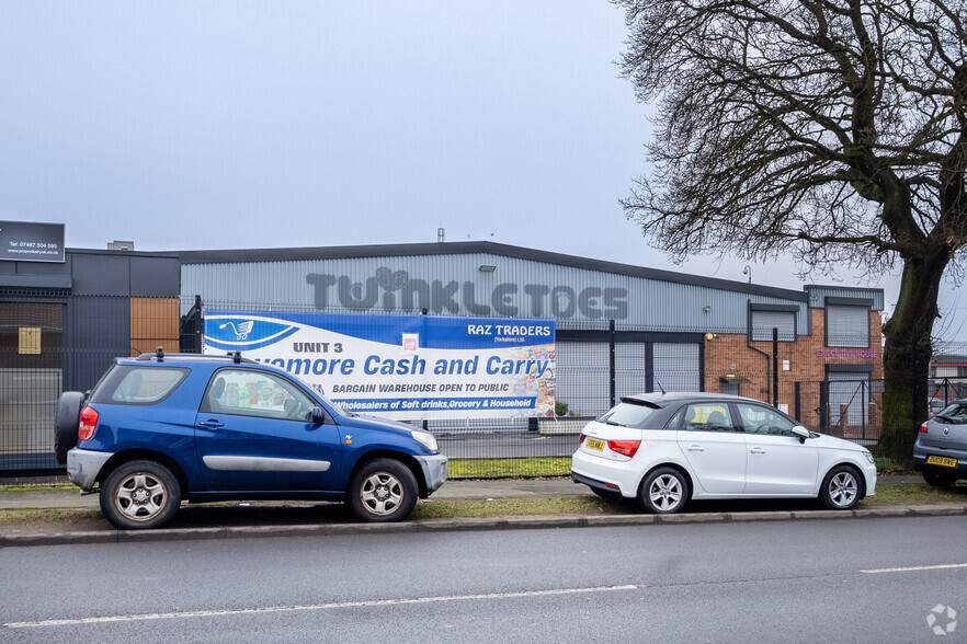 8 Linthouse Ln, Wolverhampton for lease - Building Photo - Image 3 of 3