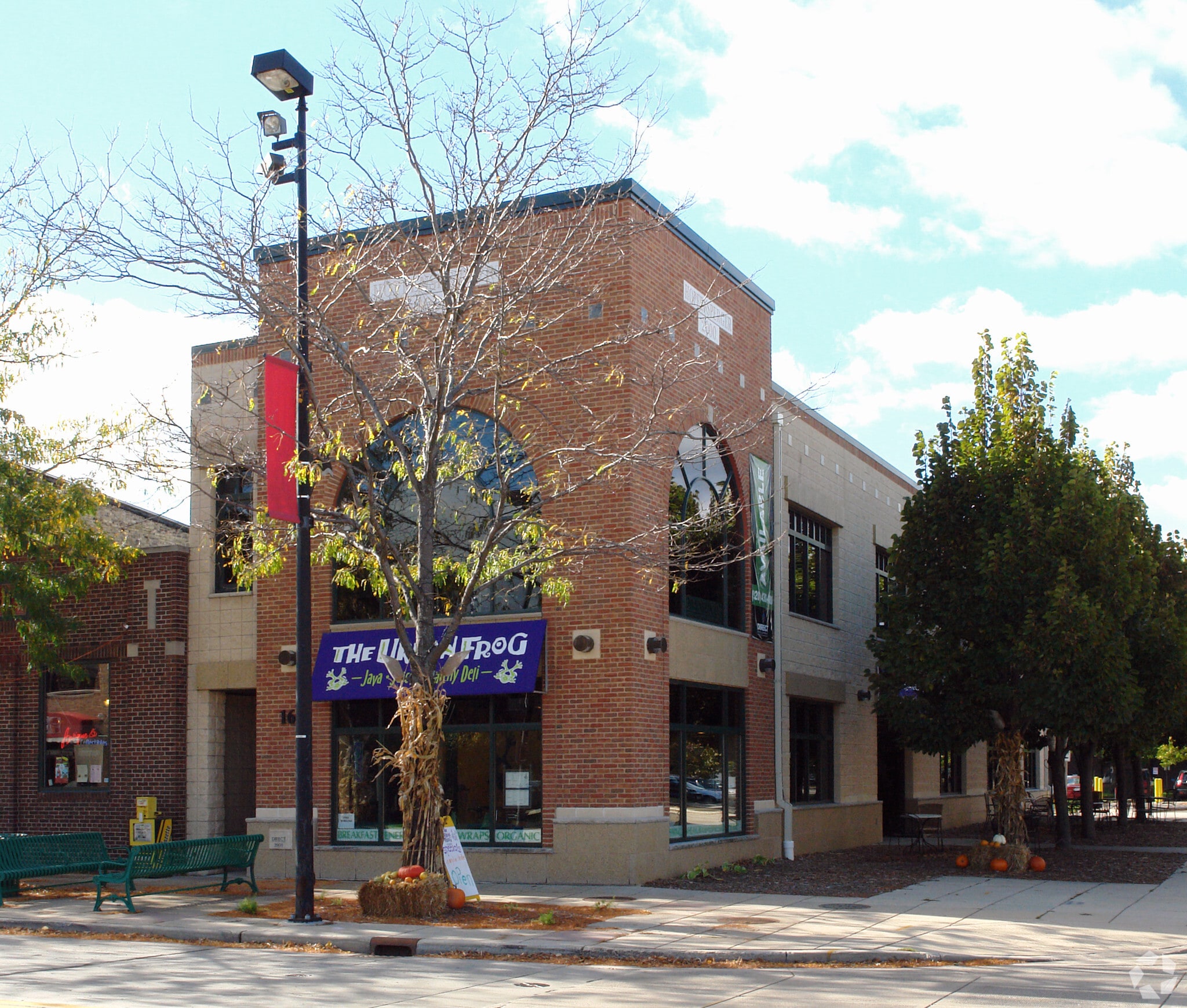 163 N Broadway, Green Bay, WI for lease Primary Photo- Image 1 of 16