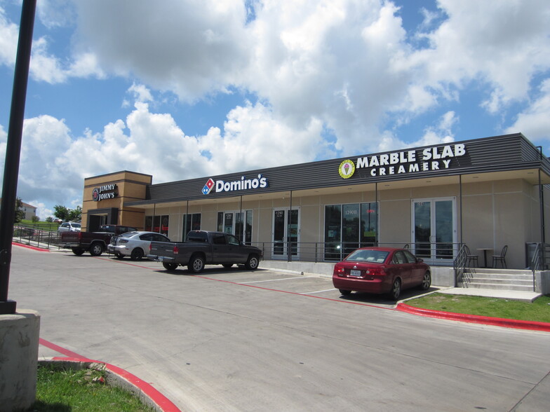 1290 Wonder World Dr, San Marcos, TX for lease - Building Photo - Image 2 of 9