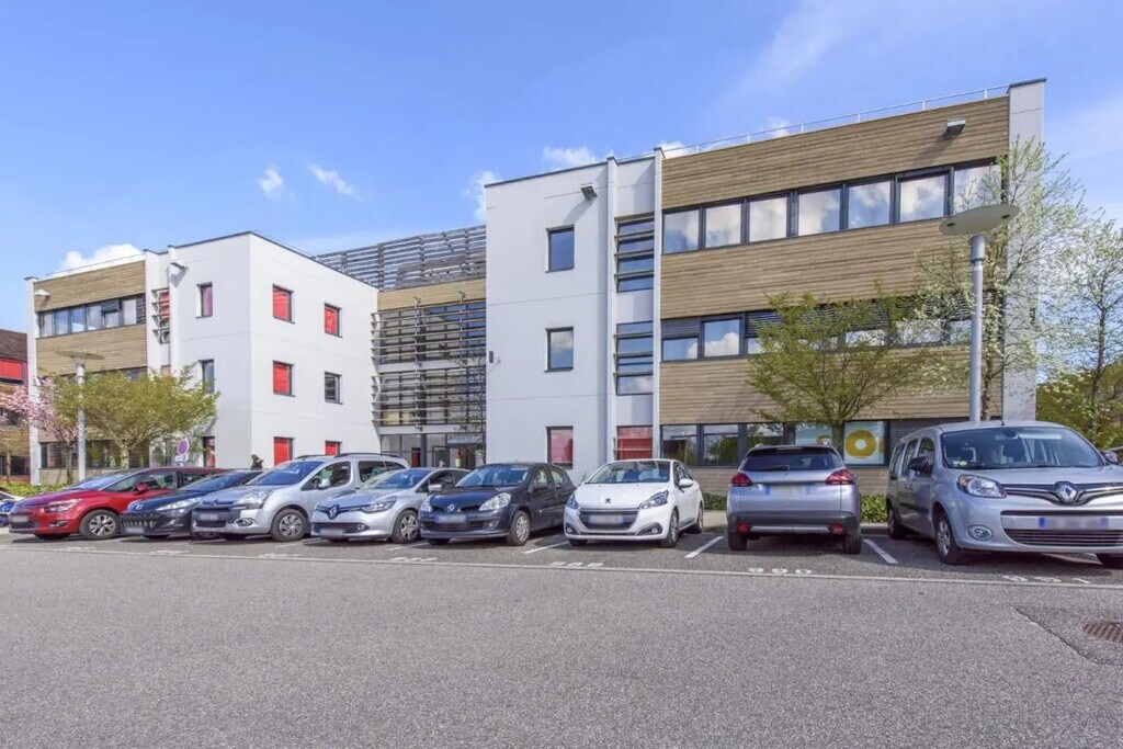 Vente Bureaux 93 m² à 597 m² - Photo 1