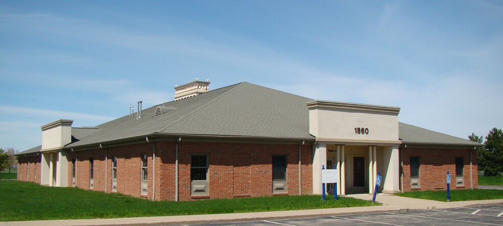 1850-1860 Buffalo Rd, Rochester, NY for sale - Building Photo - Image 1 of 5