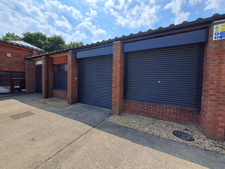 58-63 Alston Dr, Milton Keynes for lease - Building Photo - Image 2 of 3