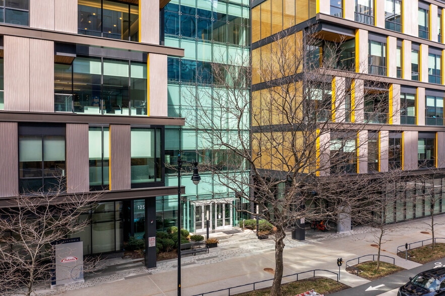 75-125 Binney St, Cambridge, MA for lease - Building Photo - Image 2 of 7