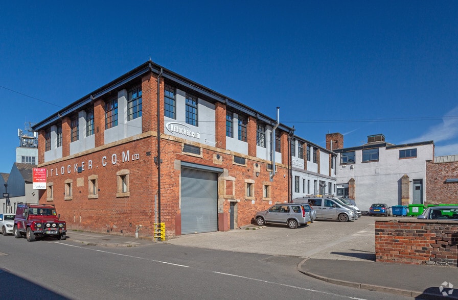 92 Burton Rd, Sheffield for sale - Primary Photo - Image 1 of 1